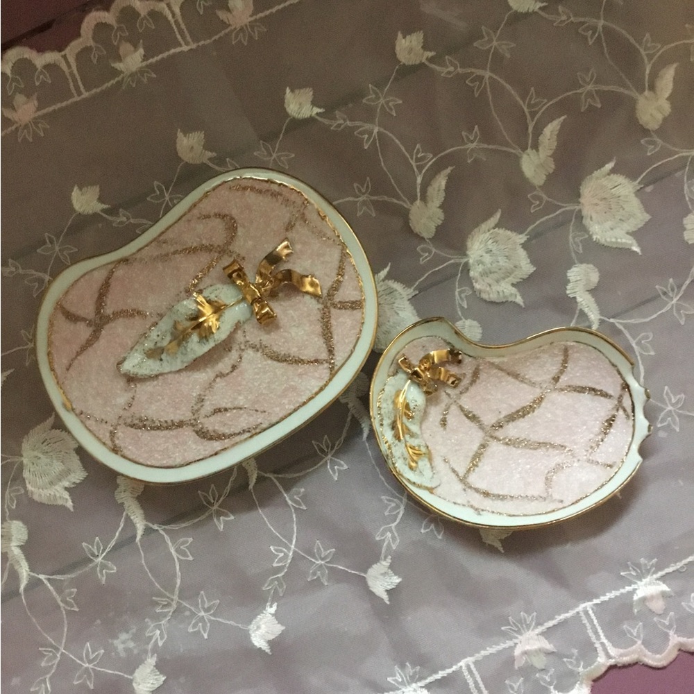 Lefton Vintage Pink Gold Vanity Set